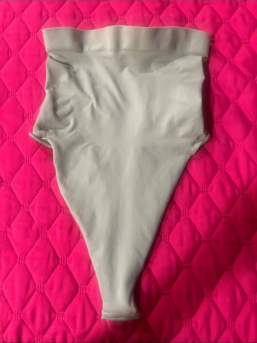 SKIMS High-Waist, High Thigh Shapewear Thong NWOT
